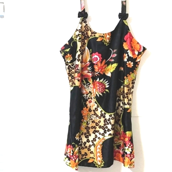 SANTE CLASSICS BLACK SATIN FLORAL KIMONO ROBE & CHEMISE 2-PC SET SIZE XL NWOT - Picture 8 of 12